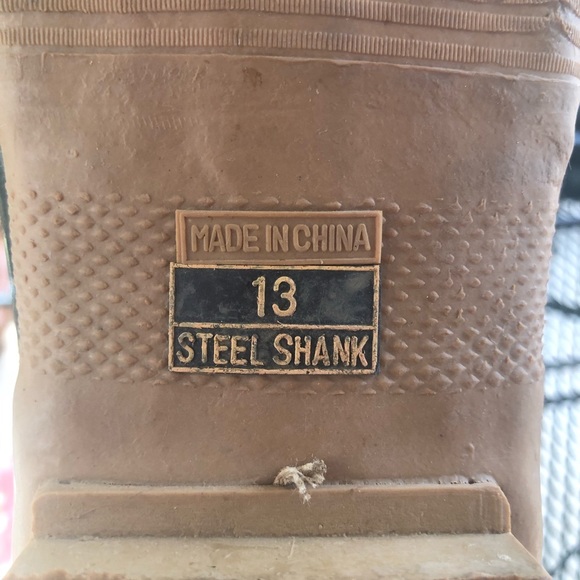 Waterproof Boots - Picture 7 of 7